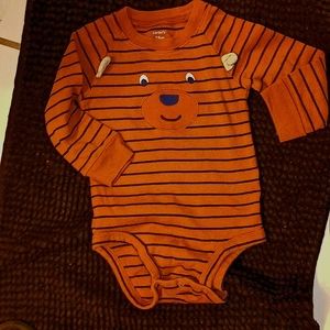 Carter's 18months bear face long sleeve onesie